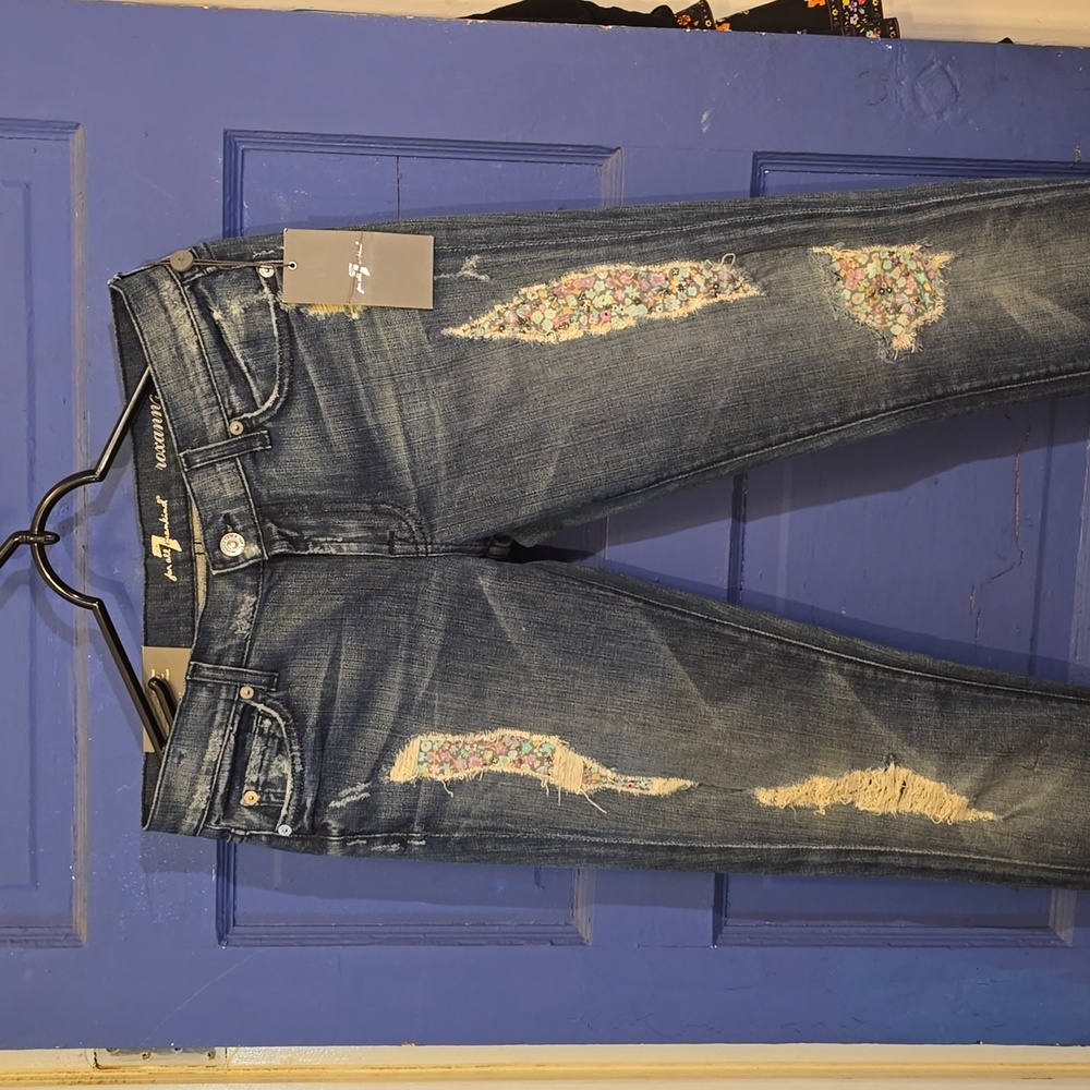 NWT distressed floral patches 7 for all mankind classic skinny jeans